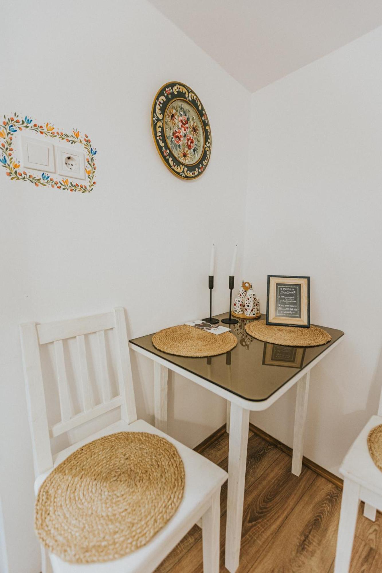 Republicii Rustic Apartament In Brasov City Center Eksteriør bilde